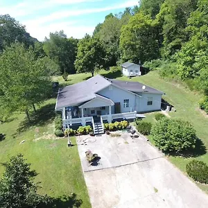 Hillbilly Haven Holiday home